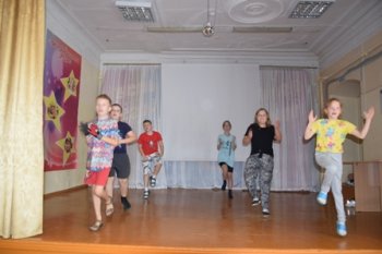 "Улица танцев"