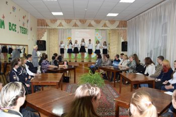 "Комсомольская юность моя"