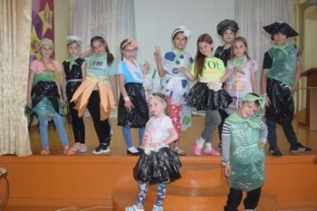Конкурс костюмов из вторсырья
