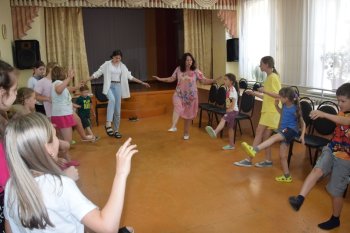 "Театральный фургон"