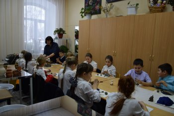 В основе творчества лежит тайна и ещё удивление.