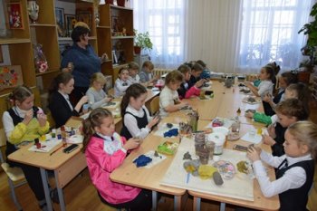 Творческая мастерская "Подарок маме своими руками"