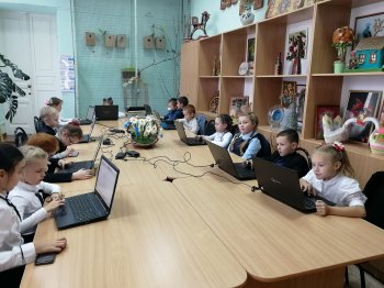 Отмечаем папы праздник, день любимого отца.