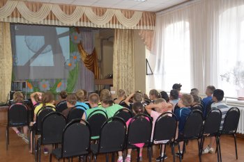 Просмотр мультфильмов по ПДД.